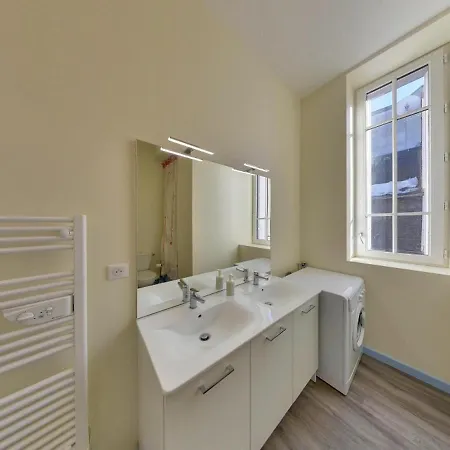 T2 Hyper Centre Avec Balcon Et Wifi - Fr-1-608-225 Le Mont-Dore